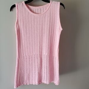 Chic Pink Sleeveless Knit Top